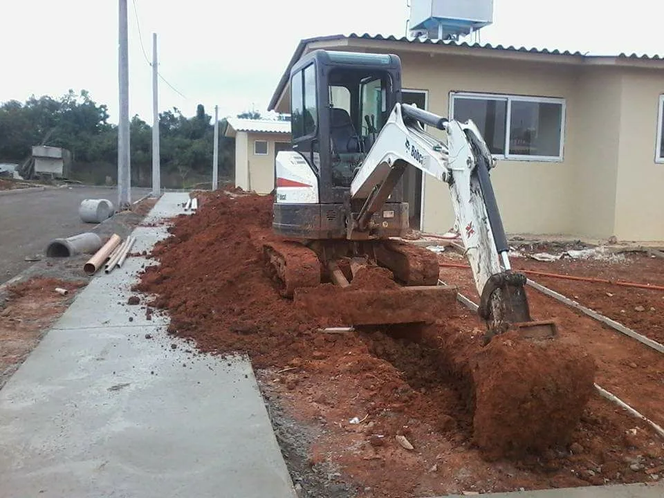 locação de mini escavadeira